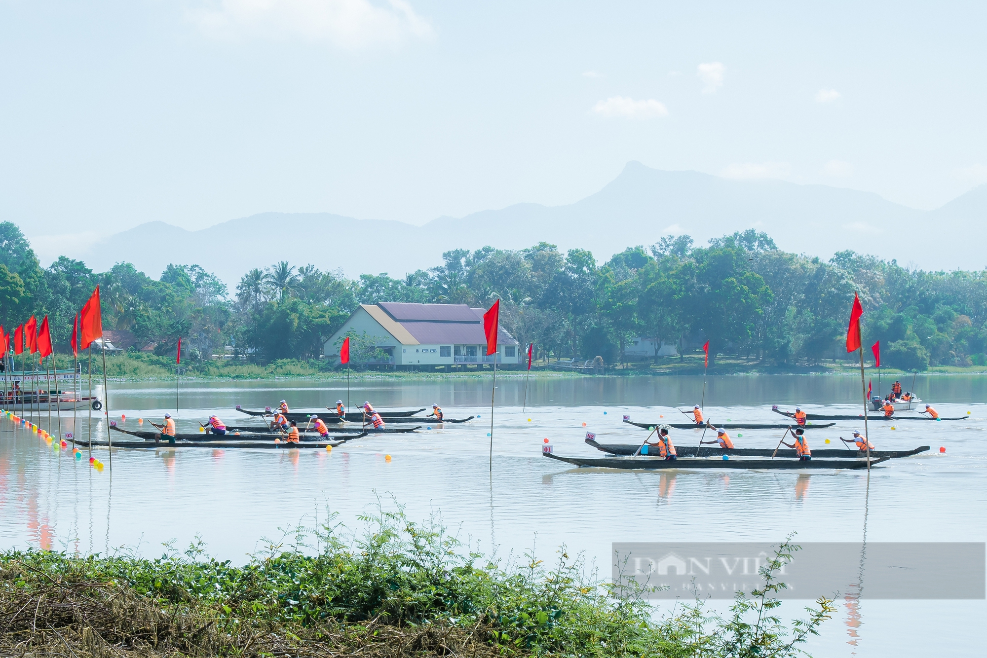 Hoa hậu H'Hen Niê: "Ghé thăm Đắk Lắk, đến nhà Hen chơi” - Ảnh 3.